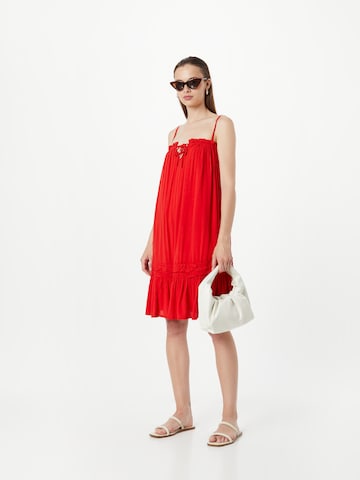 SISTERS POINT Letní šaty – červená