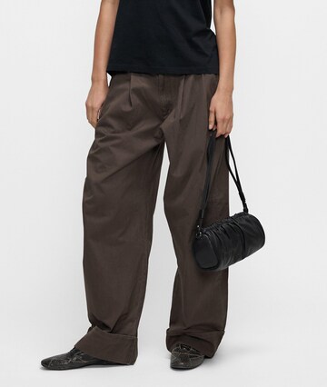 Liebeskind Berlin Shoulder bag in Black: front