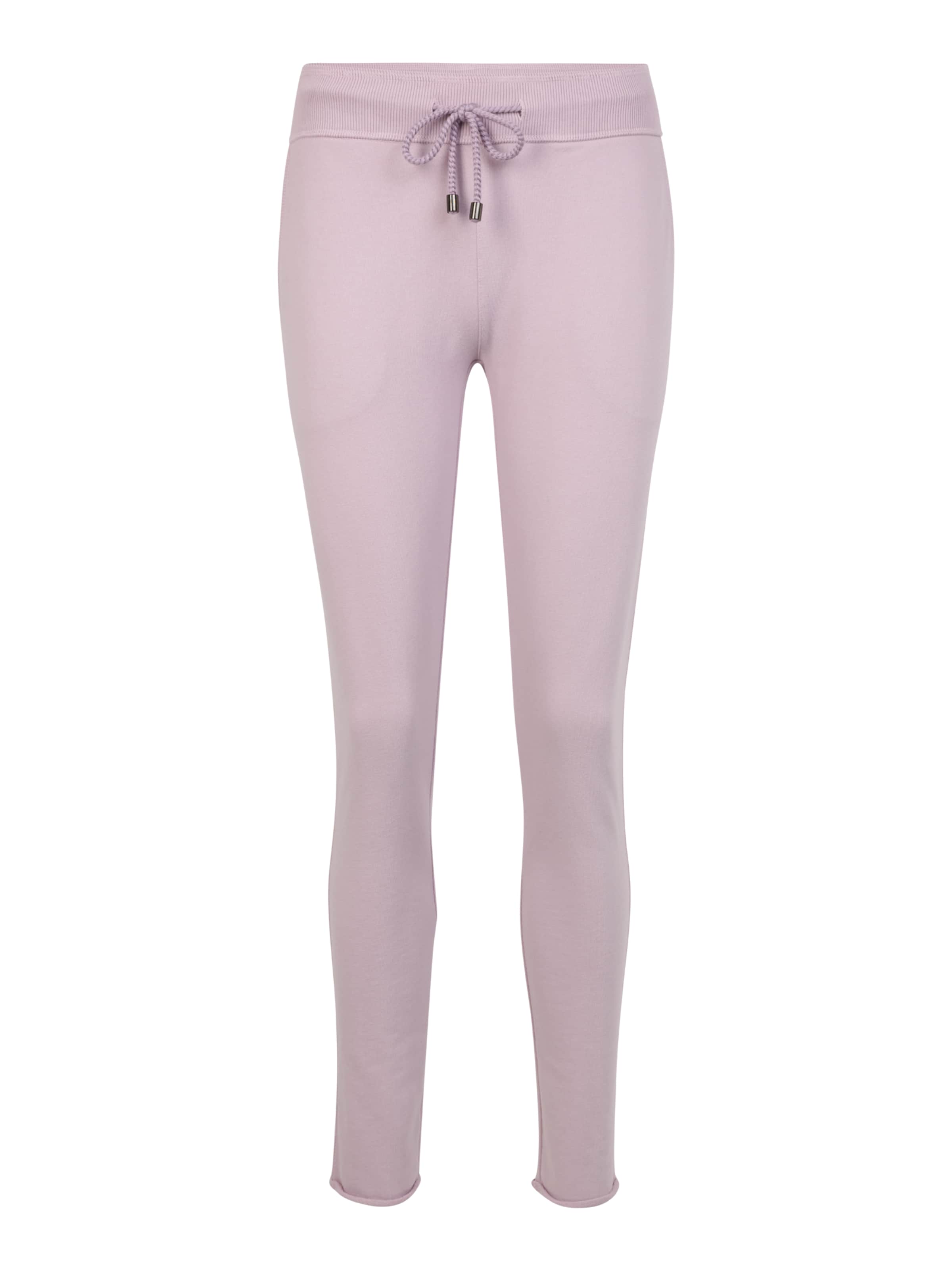 Juvia Regular Trousers in Purple: front