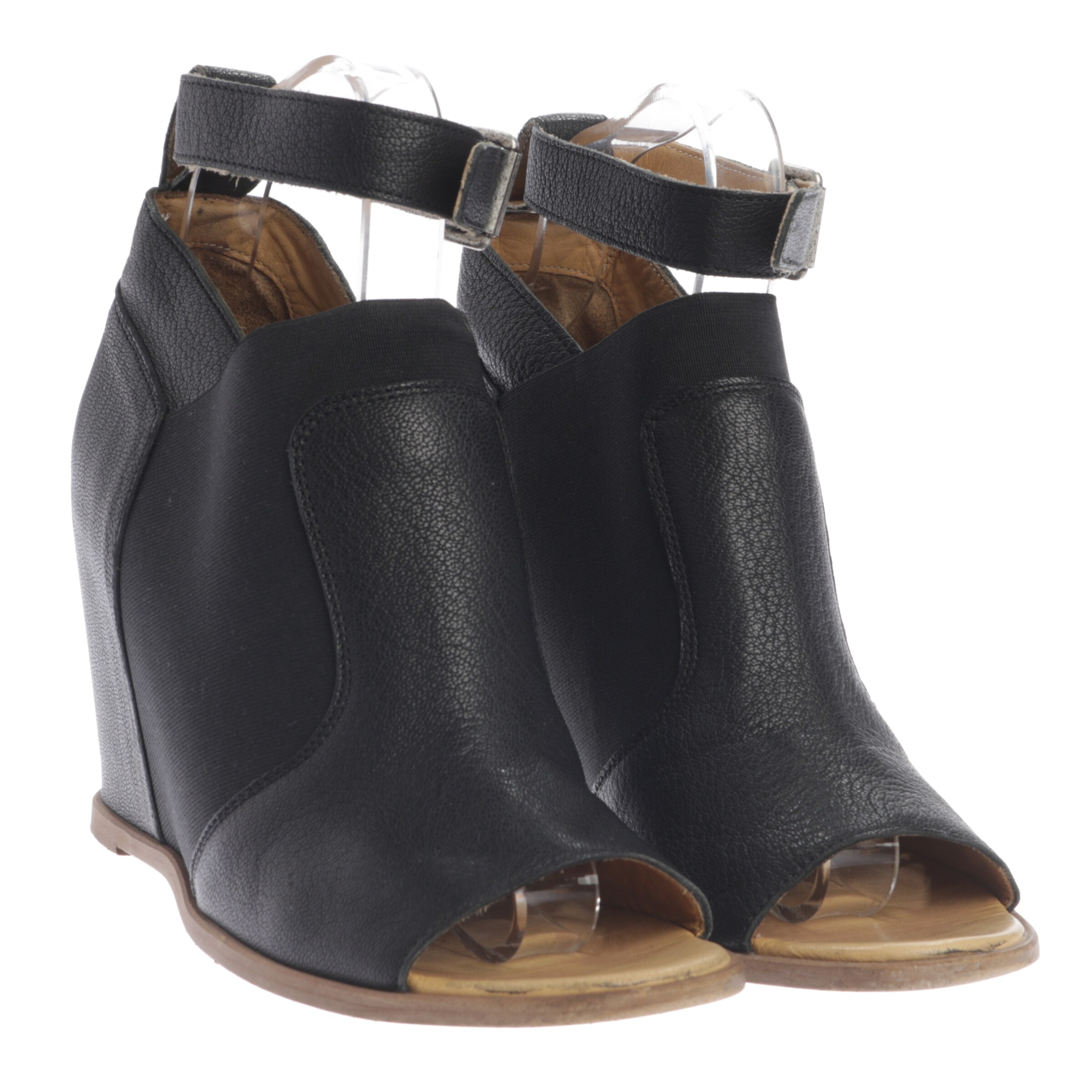 MM6 Pumps in 39 in schwarz, Produktansicht