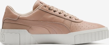 Sneaker bassa 'Cali Emboss' di PUMA in marrone