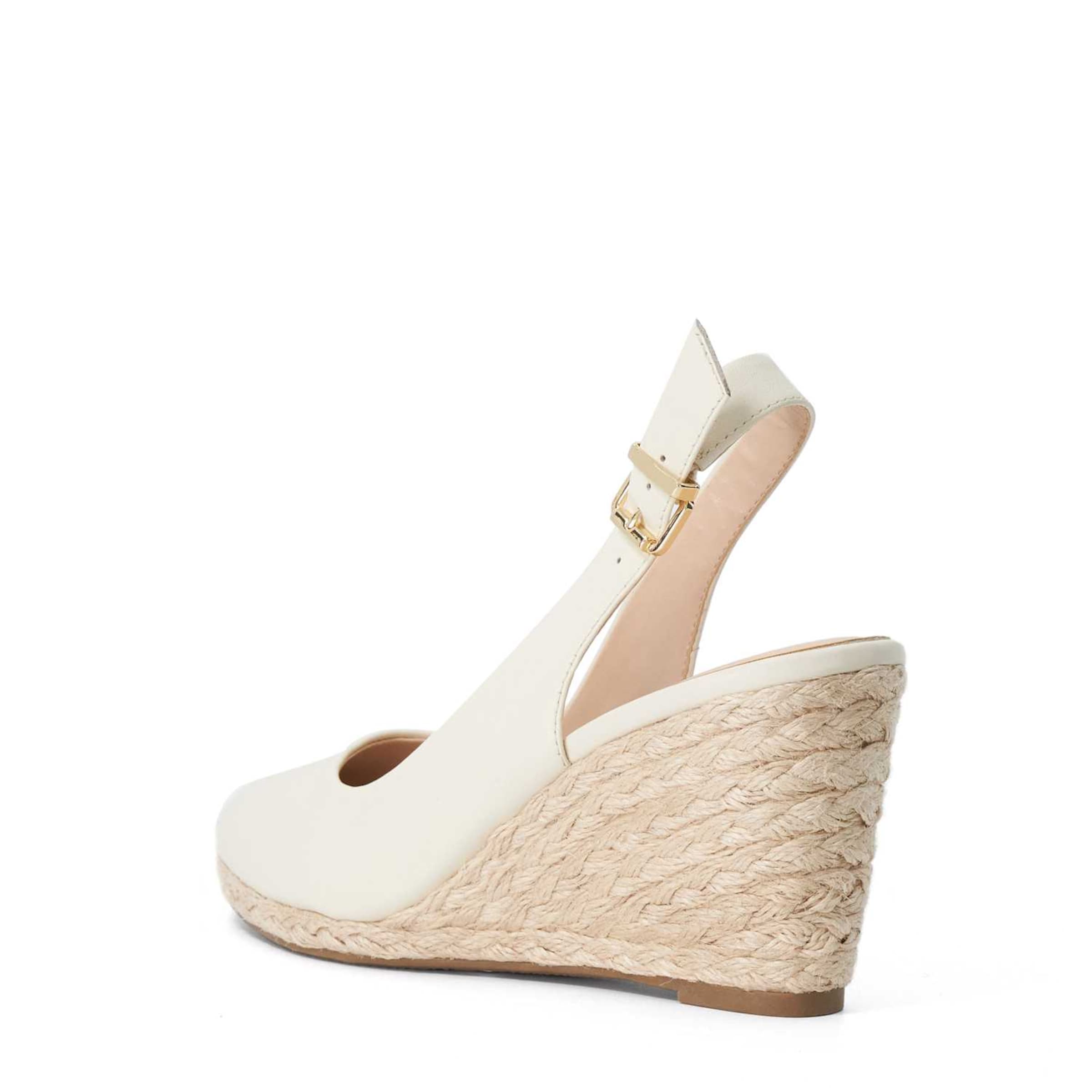 Dune LONDON Slingpumps 'Capable' in Beige