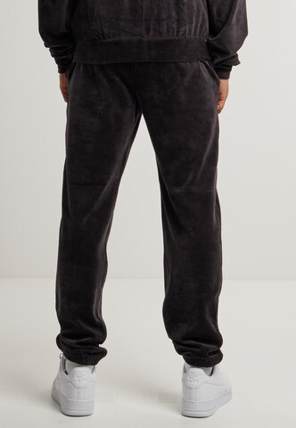 Effilé Pantalon Urban Classics en noir
