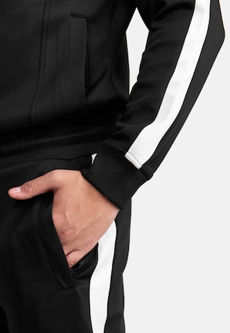 trueprodigy Regular Cargo Pants ' Francys' in Black