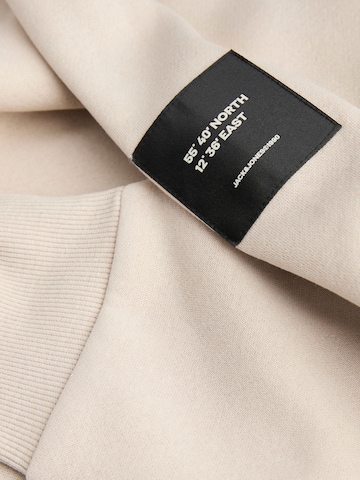 JACK & JONES Sweatshirt 'JJCleveland' in Beige