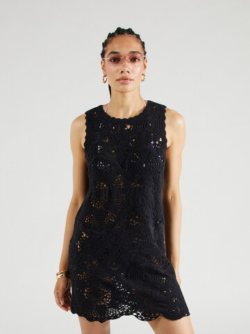Robes en maille TOPSHOP en noir : devant