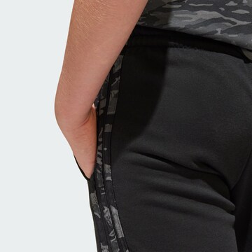 Regular Pantalon de sport 'Seasonal Essentials' ADIDAS SPORTSWEAR en noir