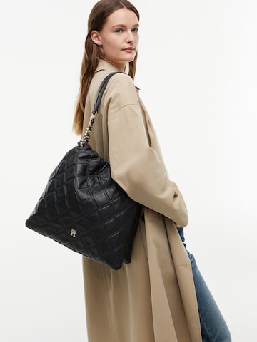 TOMMY HILFIGER Shopper in Schwarz