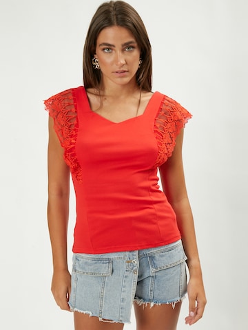 Influencer - Top en naranja: frente