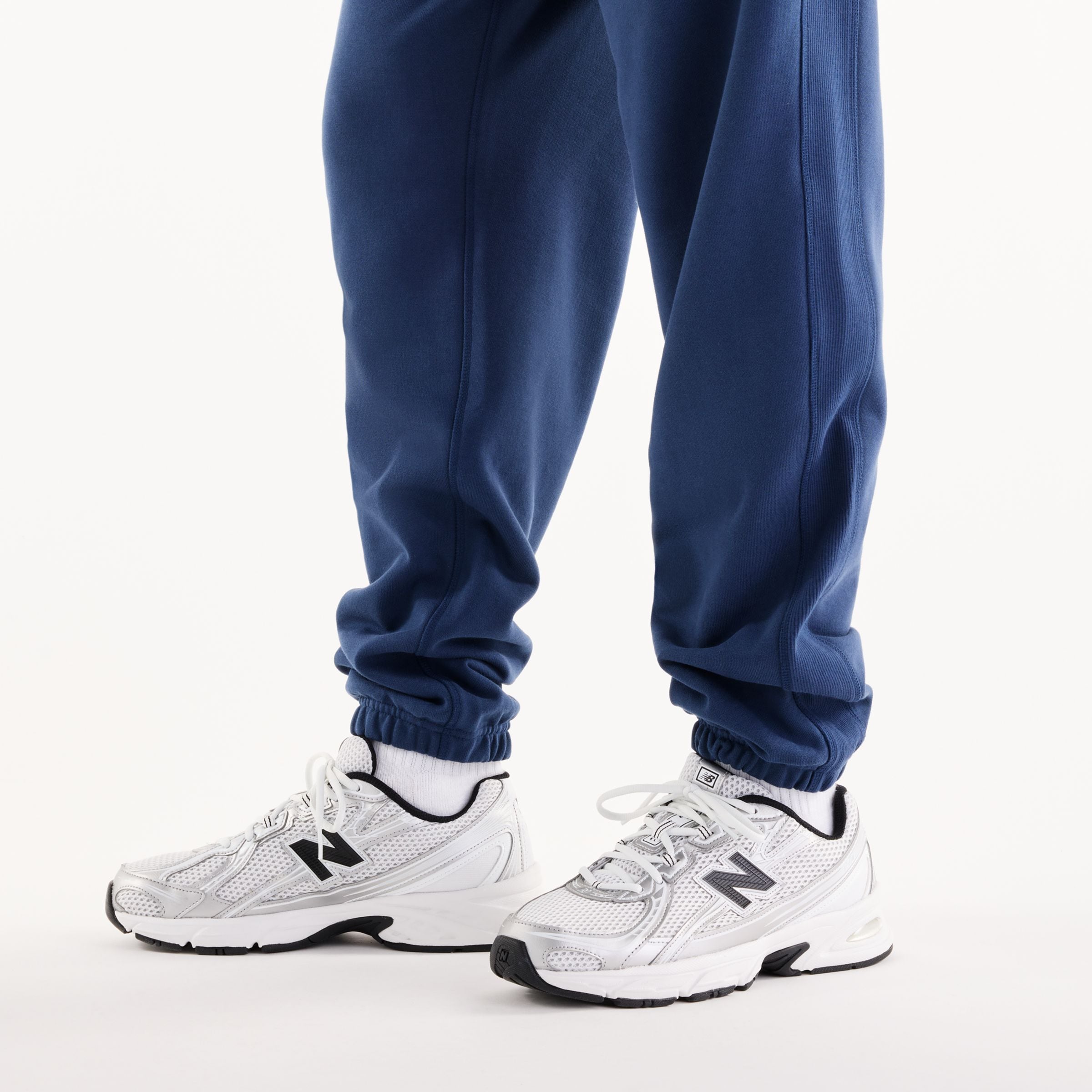 Loosefit Pantaloni di new balance in blu