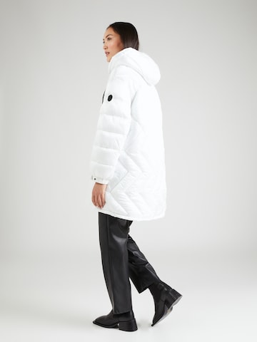 Cappotto invernale 'WILLOW' di No. 1 Como in bianco