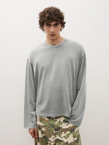 Bershka Bluser & t-shirts i grå: forside