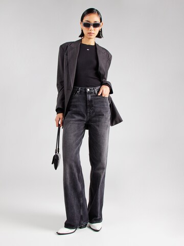 T-shirt Tommy Jeans en noir