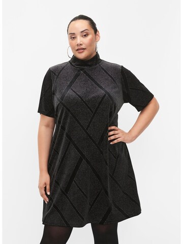 Zizzi Kleid in Schwarz: predná strana