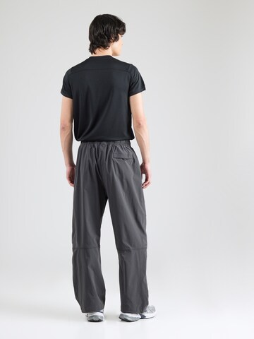 Loosefit Pantalon Nike Sportswear en gris