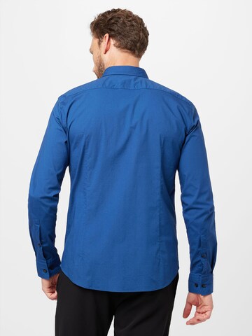 HUGO Red Slim Fit Hemd 'Ermo' in Blau