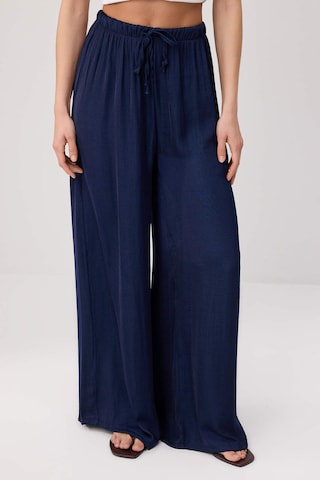 Trendyol Wide leg Παντελόνι σε μπλε: μπροστά