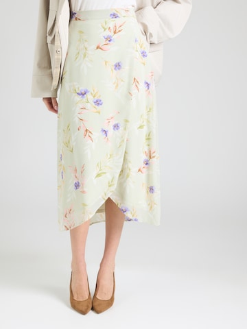 Fustă 'Leona' de la ABOUT YOU pe verde: față