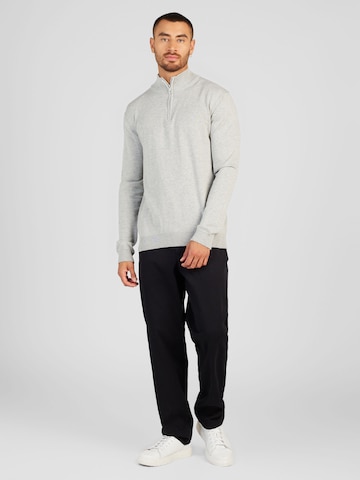 ABOUT YOU Pullover 'Enzo' in Grau