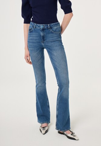 Fabienne Chapot Tapered Jeans in Blauw: voorkant
