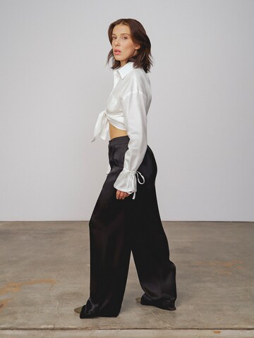 florence by mills exclusive for ABOUT YOU Loosefit Broek 'Spontaneity' in Zwart