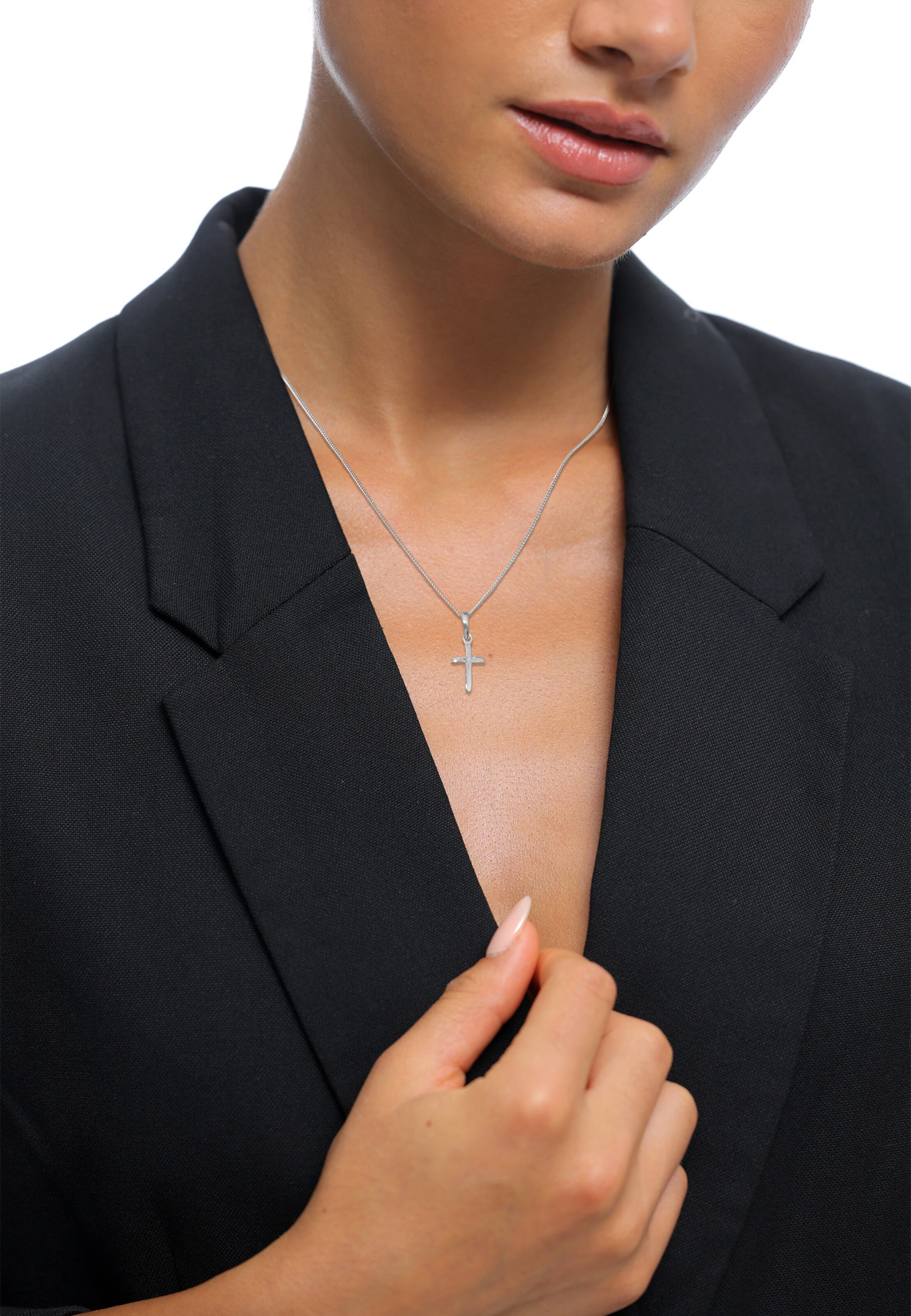 Lanțuri de la ELLI pe argintiu