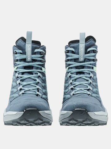 LOWA Boots 'Maddox Pro' in Blue