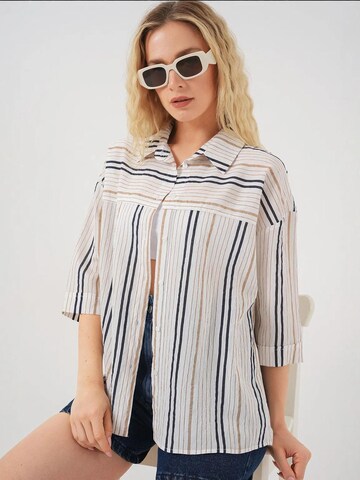 Bigdart - Blusa em branco