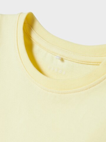 Maglietta 'NMFVIBBI' di NAME IT in giallo