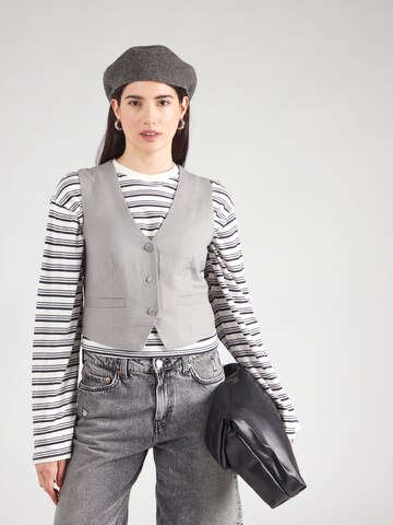 Gilet da completo 'JDYMAYA SAY' di JDY in grigio: frontale