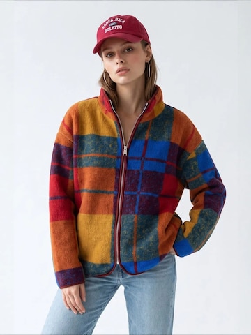 MixRaySweater majica 'Sweatshirts' - miks boja boja: prednji dio