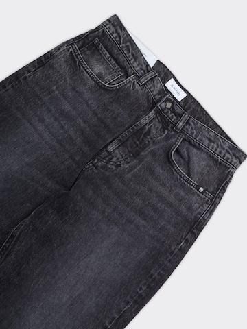 AMISH Regular Jeans i svart