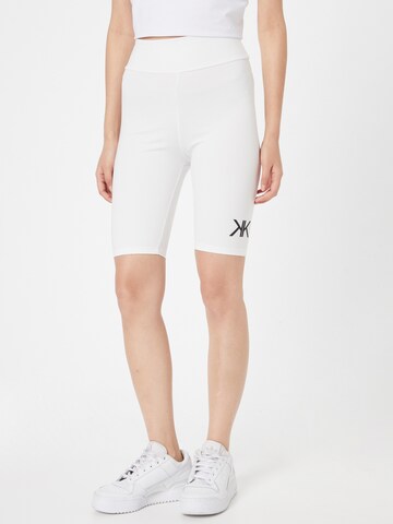 KENDALL + KYLIE Skinny Leggings in White: front