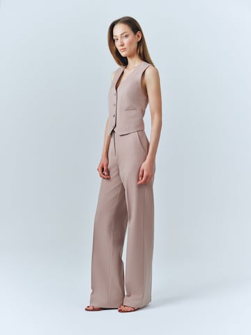 MB by Marta Buzolic - Chaleco para traje en rosa