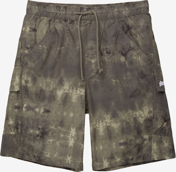 Pull&Bear Shorts 'STWD' in Grün: Vorderseite