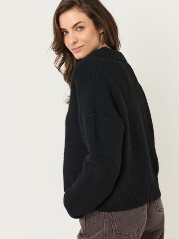 Tamaris Sweater in Black