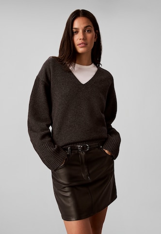Calvin Klein Jeans - Saia em preto: frente