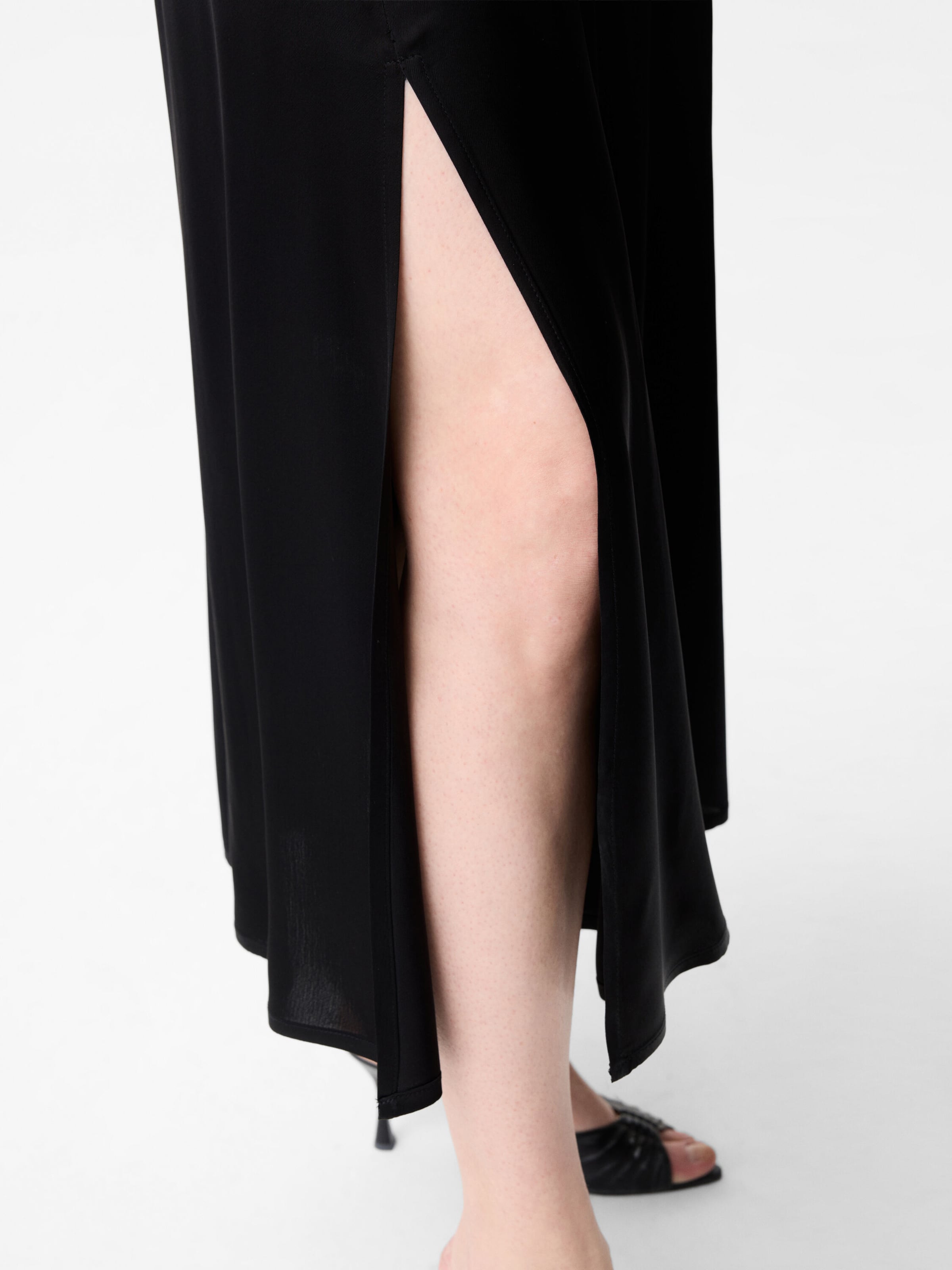 adl Skirt in Black