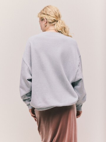 Next Μπλούζα φούτερ 'Applique Le Marais City' σε γκρι