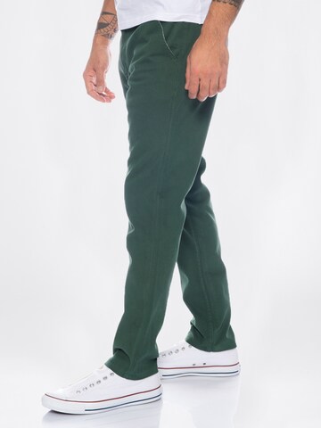 Rock Creek Slim fit Chino Pants in Green