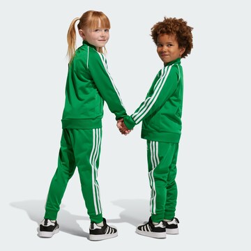 ADIDAS ORIGINALS - Fato de jogging 'Adicolor Sst' em verde