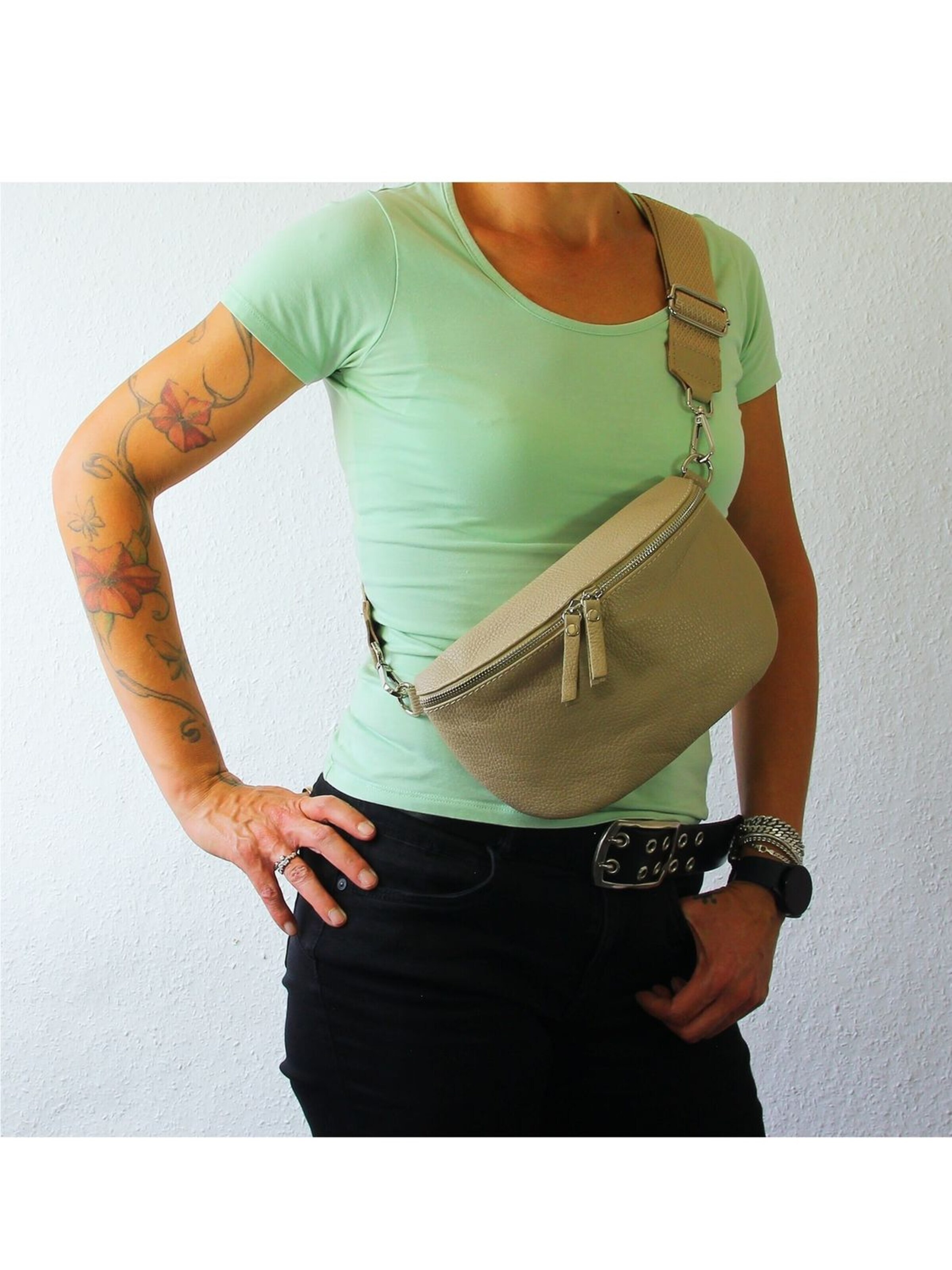 Florence Belt bag in Beige