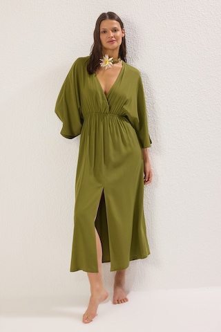 Trendyol - Vestido en verde: frente