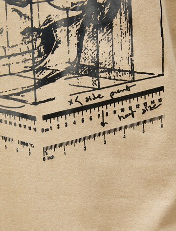 Koton T-Shirt in Beige
