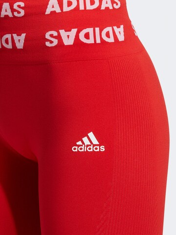 ADIDAS SPORTSWEAR - Skinny Calças de desporto em vermelho