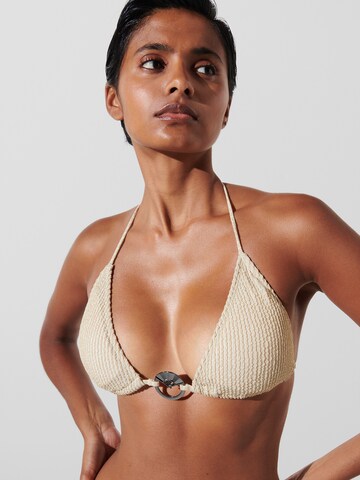 Karl Lagerfeld Triangel Bikinitop in Beige