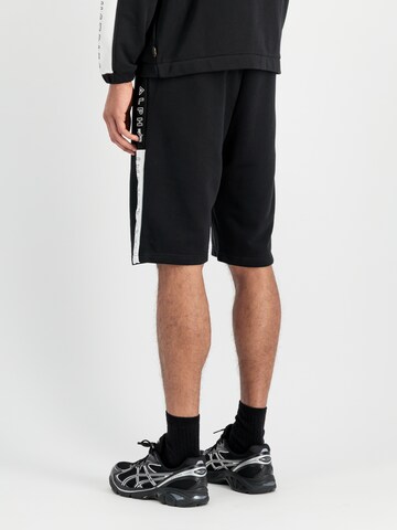 ALPHA INDUSTRIES Regular Sportbyxa i svart