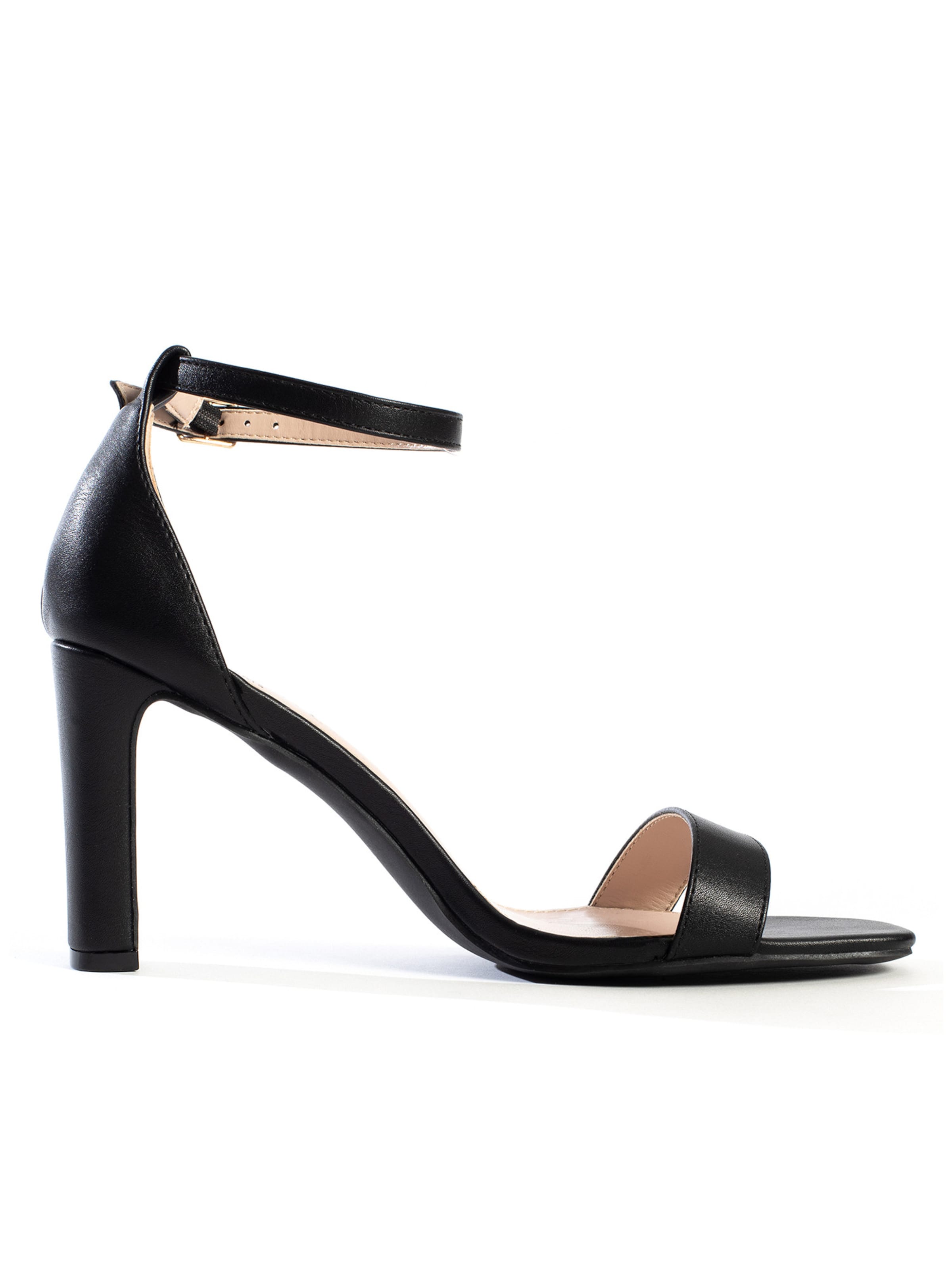melns Celena Sandales