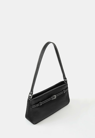 Pull&Bear Skuldertaske i sort