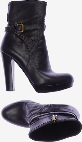 PRADA Stiefelette 40 in Schwarz: Vorderseite